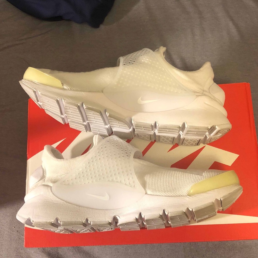 Nike Sock Dart Triple White - Picture 2 of 8